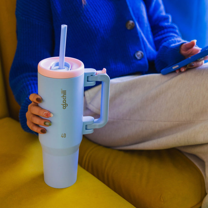 40oz_triple_insulated_Stainless_Steel_Tumbler_life style image_2
